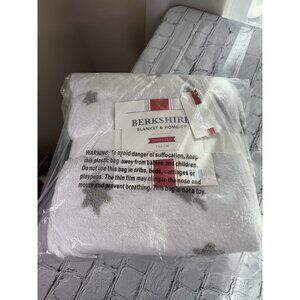 Berkshire Oversized Throw Holiday Angel Star 60 x 70 Christmas New Fluffy Soft